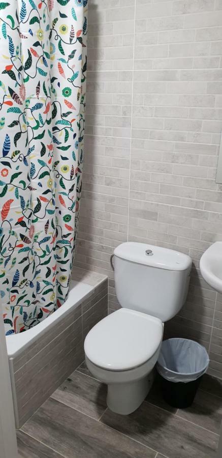 Camera Doppia con Letti Singoli con Bagno Privato