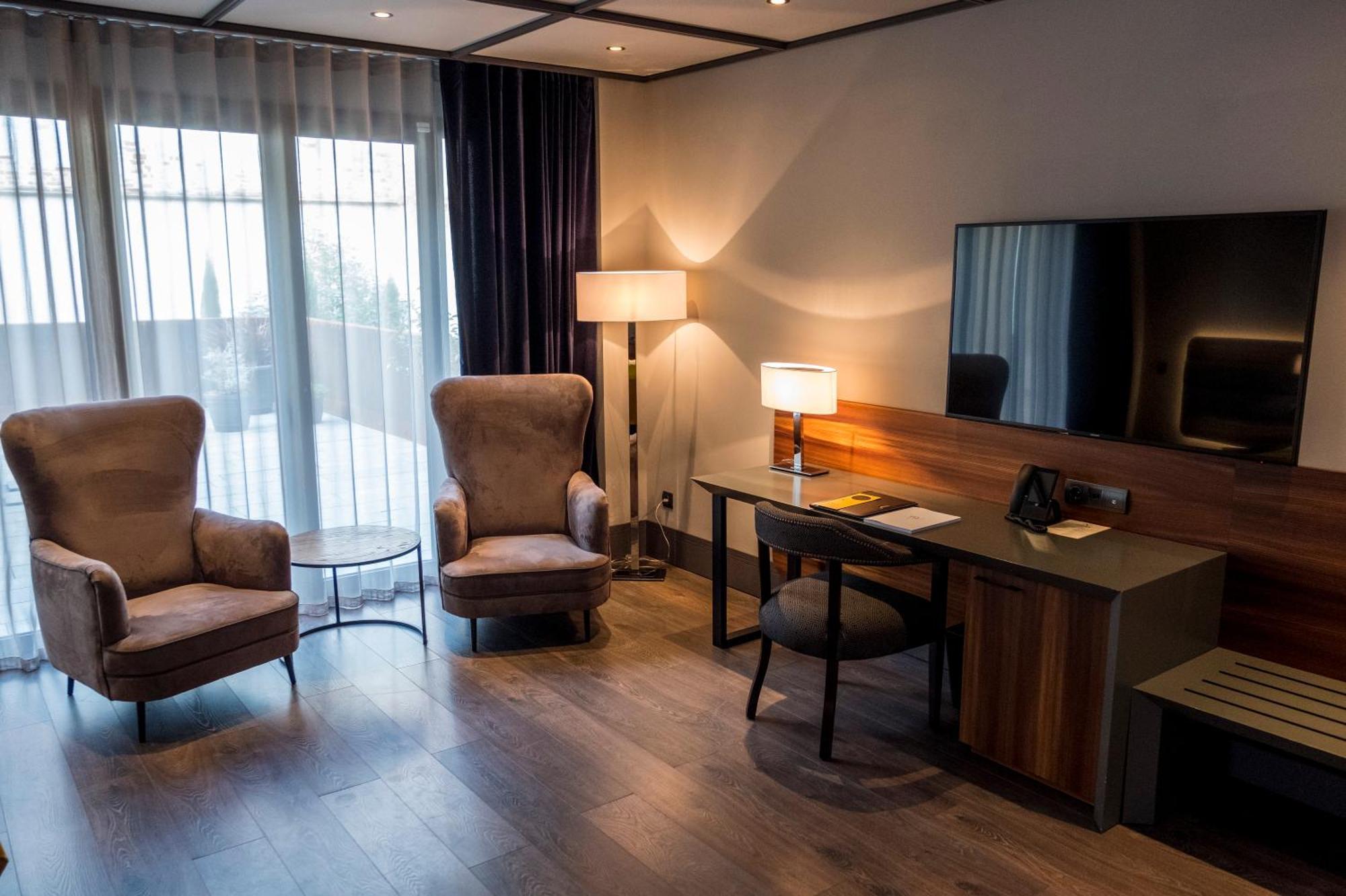One-Bedroom Suite