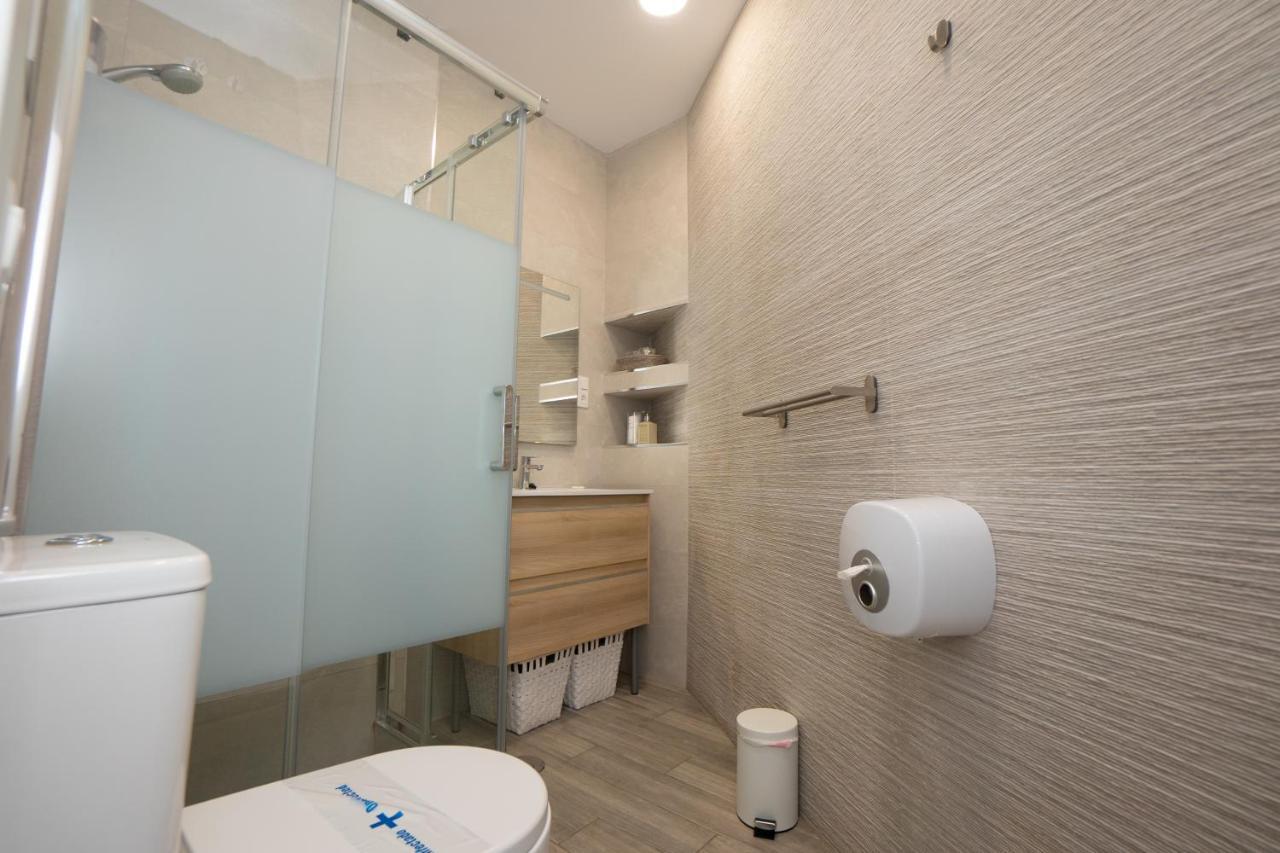 Double or Twin Room with Terrace and Sea View