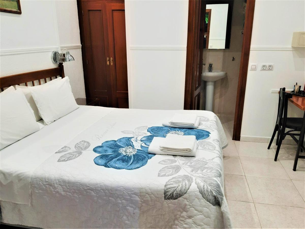 Double Room,967996012:JPEG