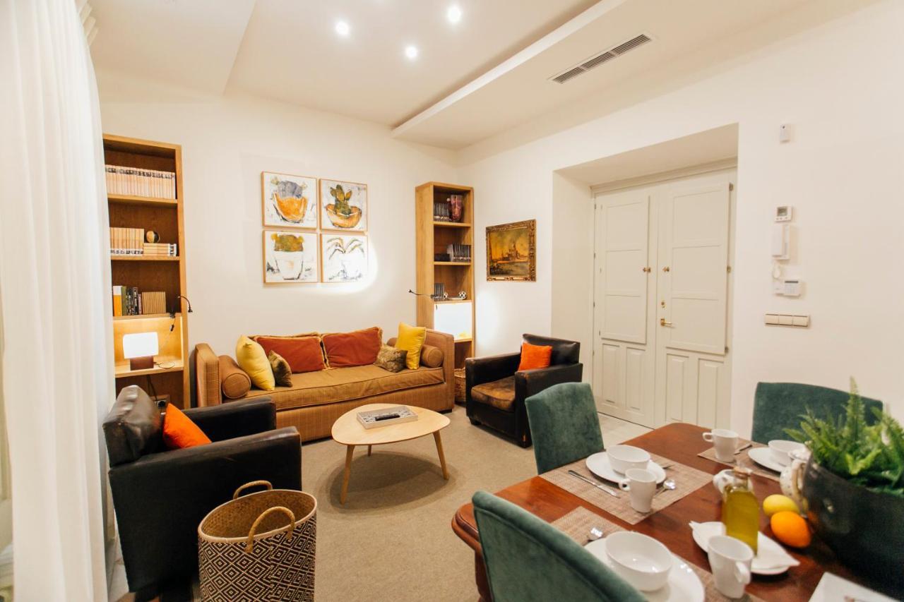 Studio Apartment,985174258:JPEG