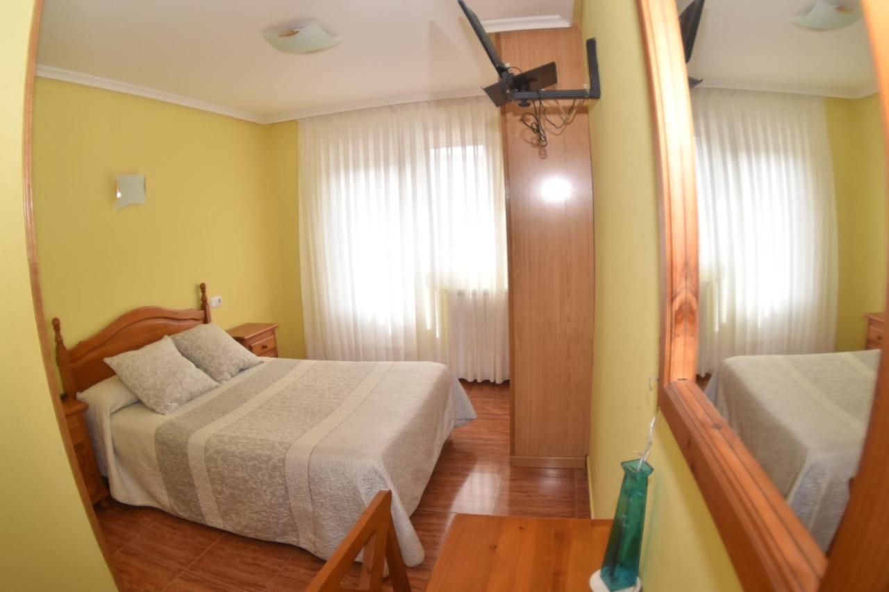 Single Room,989822542:JPEG