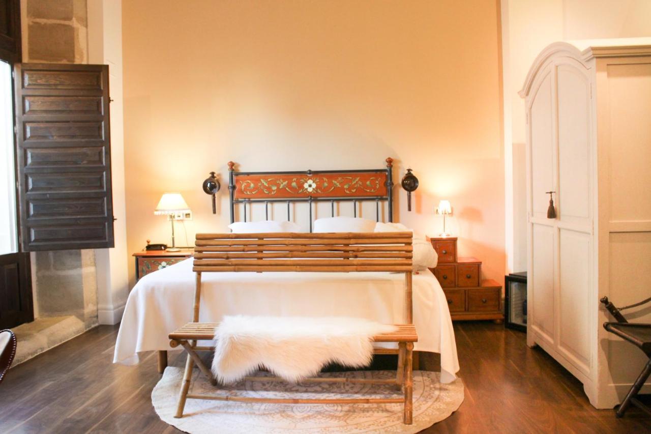 Deluxe Double Room Bath