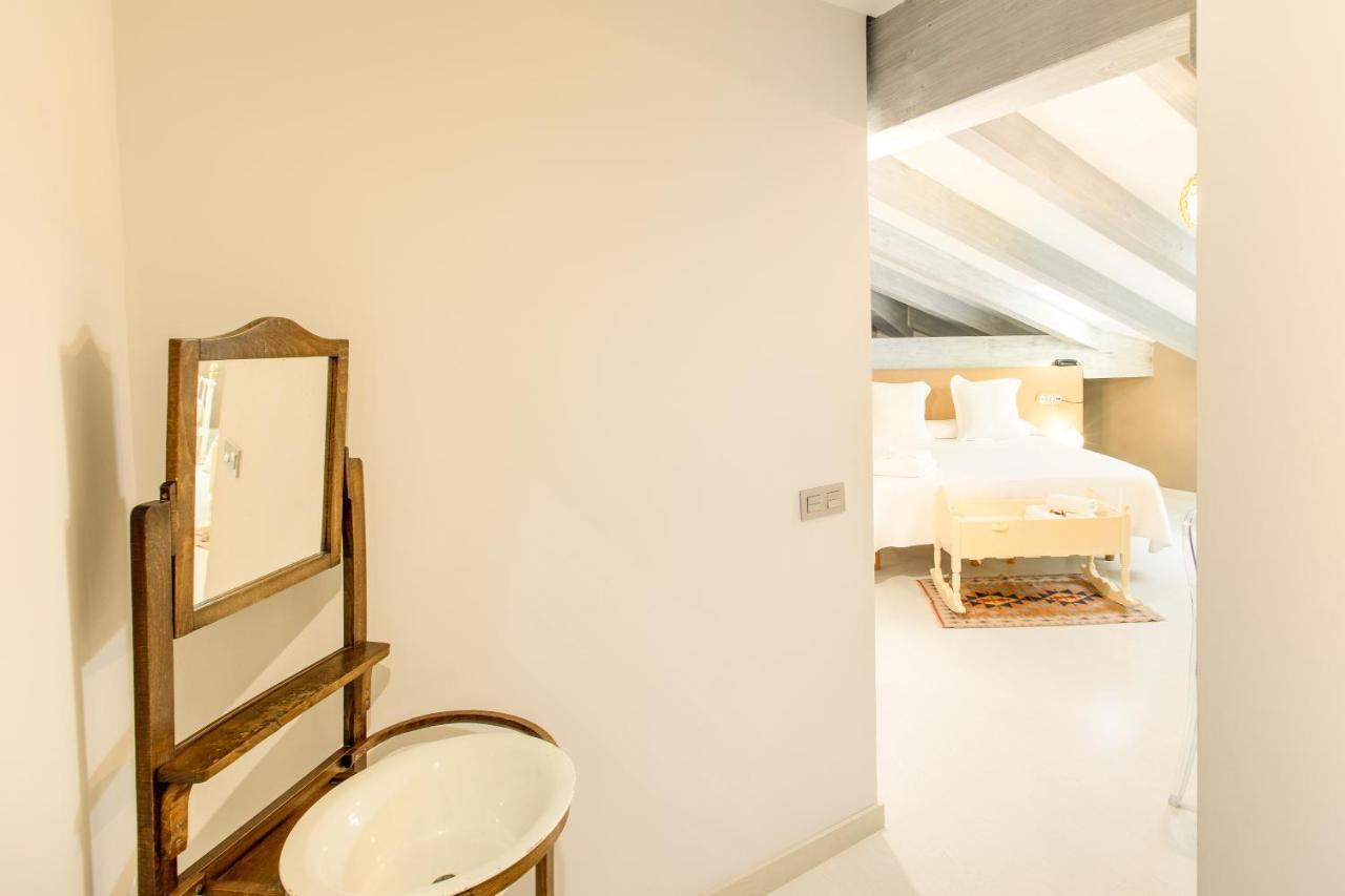 Triple Room Sloping Roof