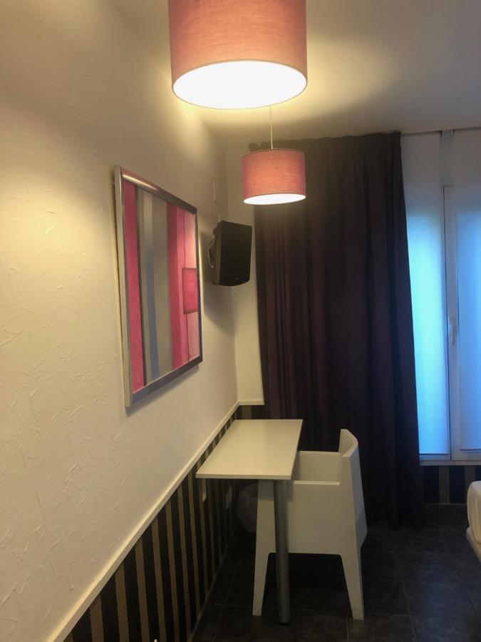 Double or Twin Room Private Bathroom