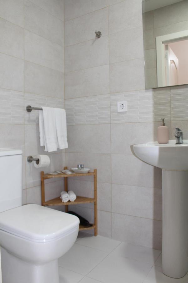 Standard Queen Room with Private Internal Bathroom