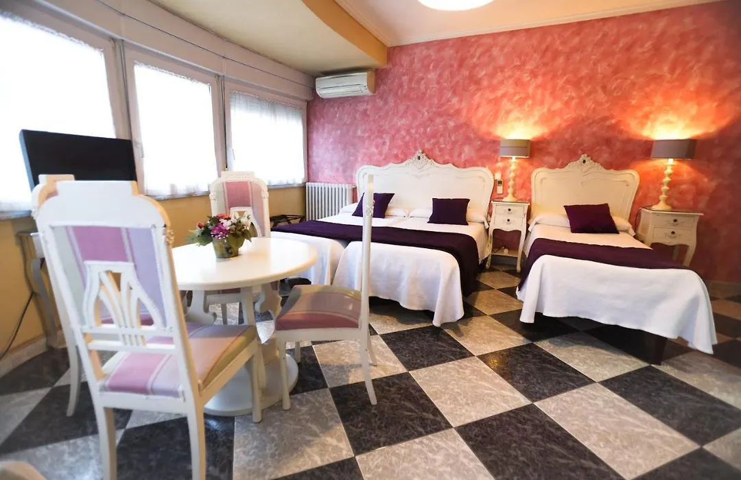 Hostal Goya Suites-1