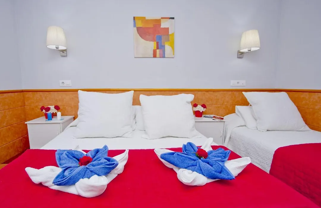 Barcelona City Rooms Hostal-1
