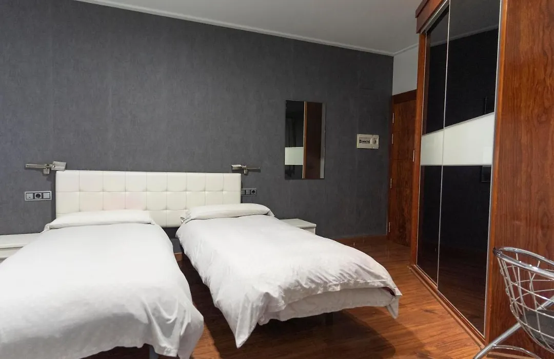 Hotel Lluna-1