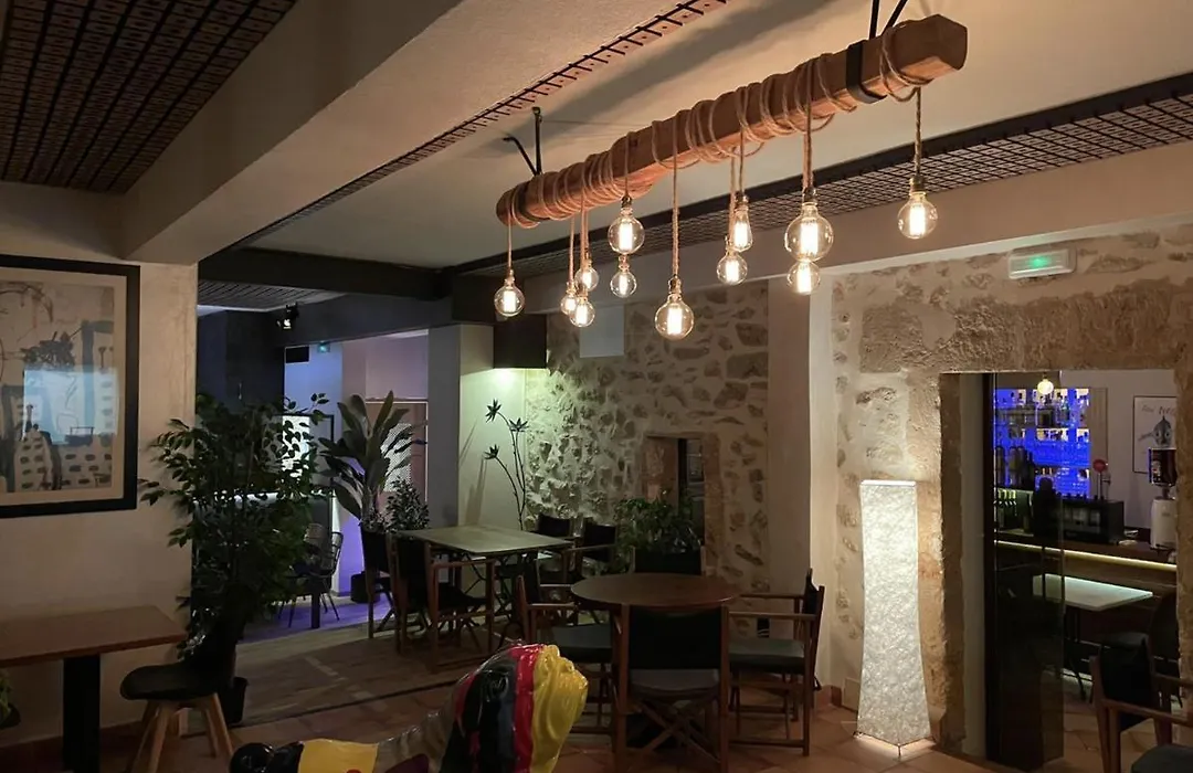 Petit Hotel C'an Mel-1