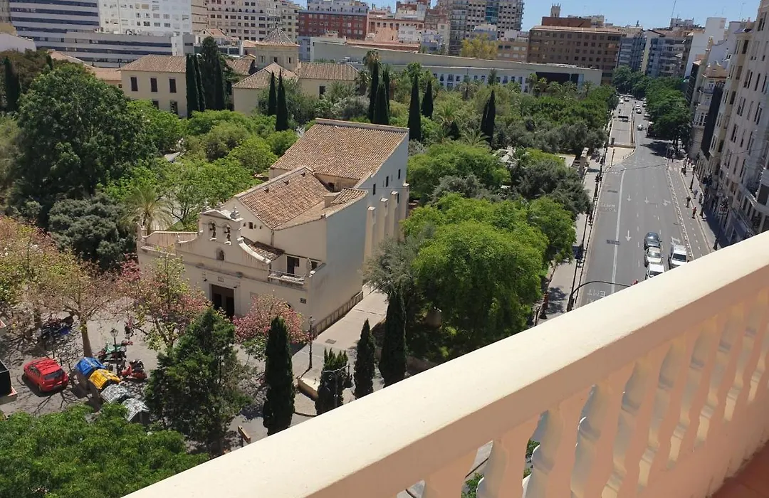 Bonito Estudio En El Centro De Valencia-1