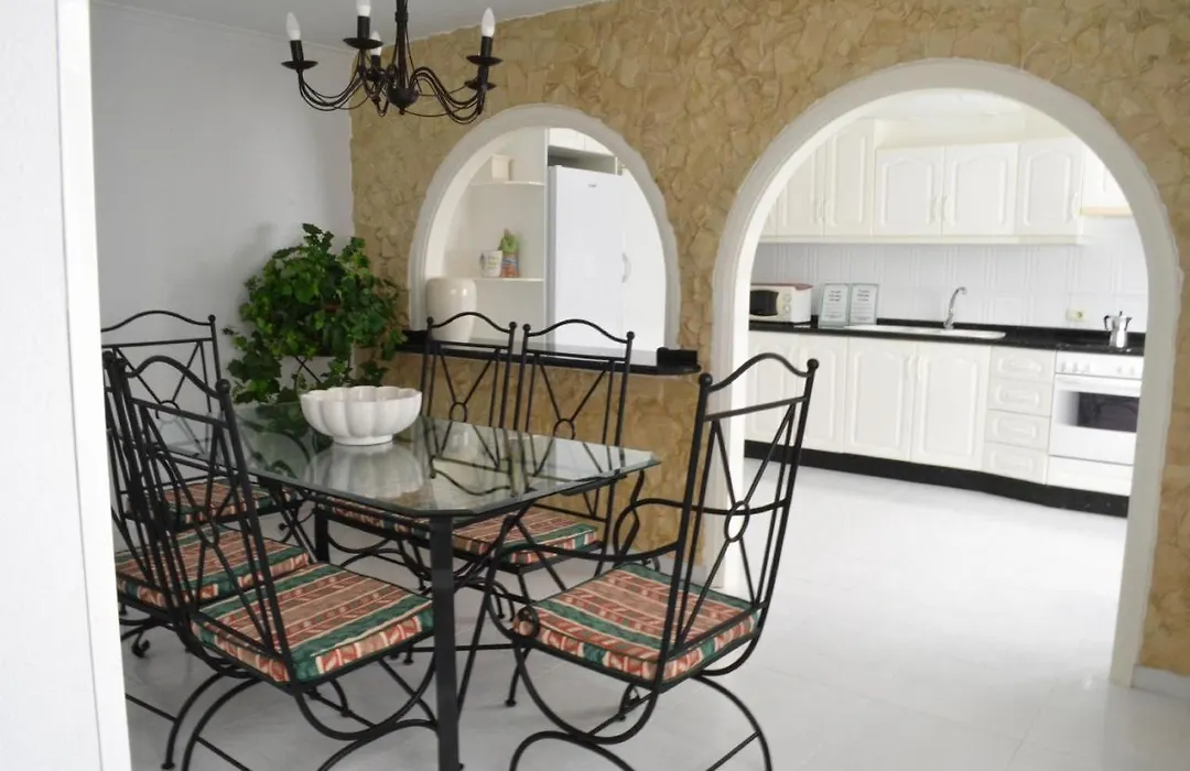 Tango House-1