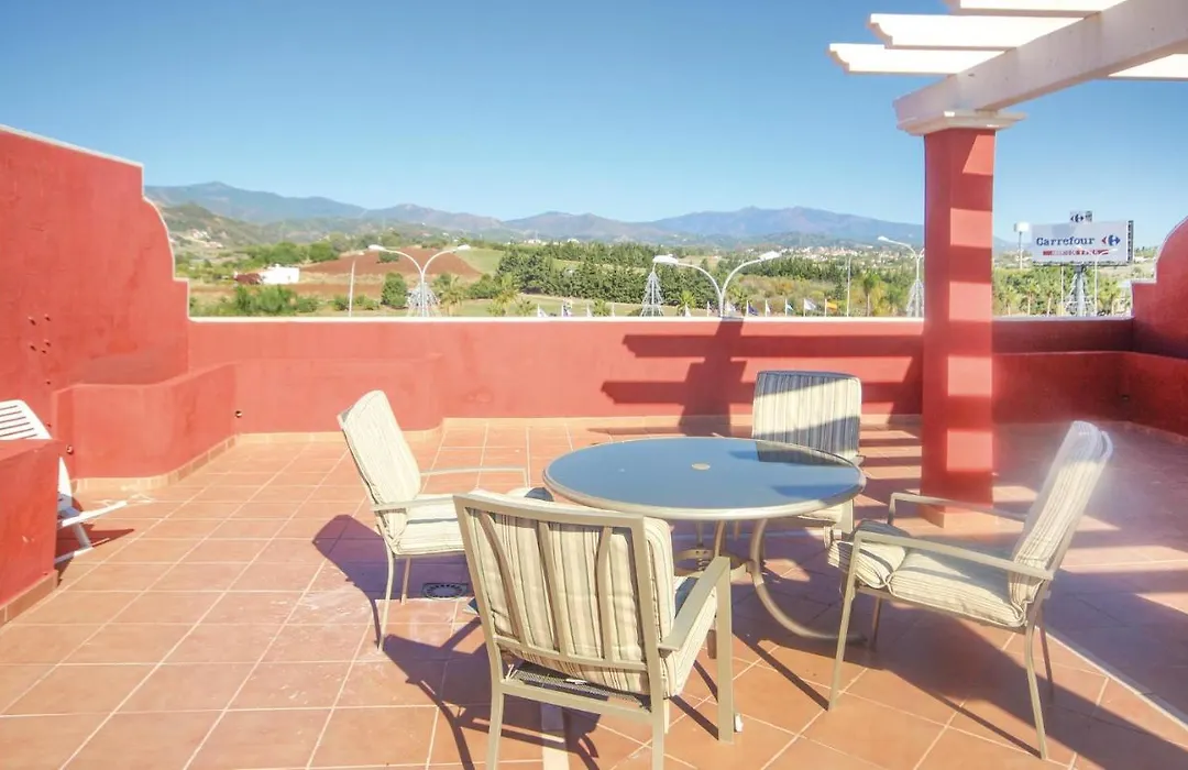 2 Bedroom Cozy Apartment In Estepona-1