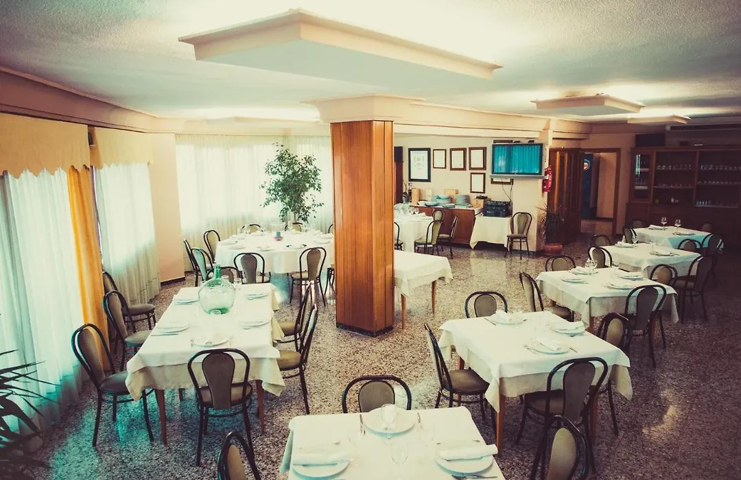 Hotel Moreno-1
