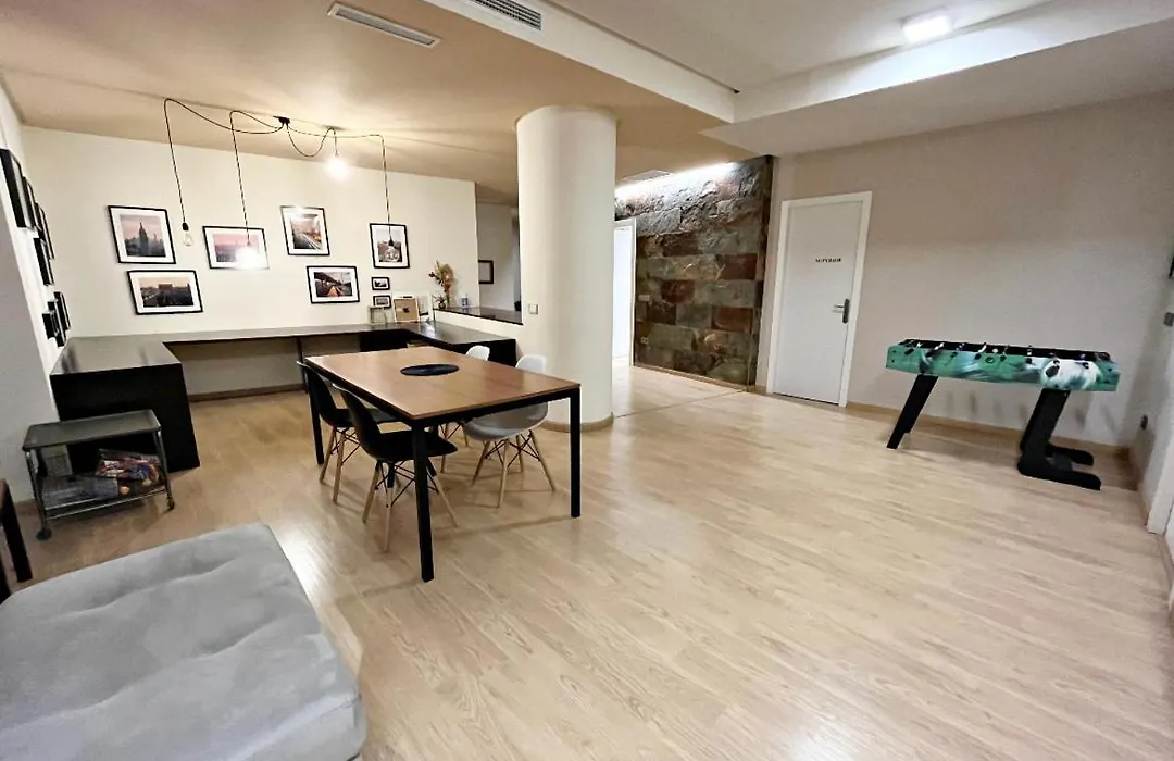 Habitaciones con encanto junto al Mercado Central-1