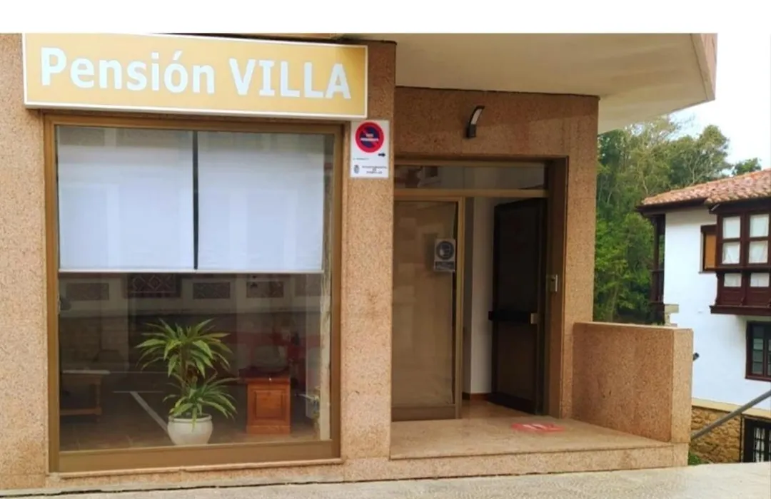 Pension Villa **-1