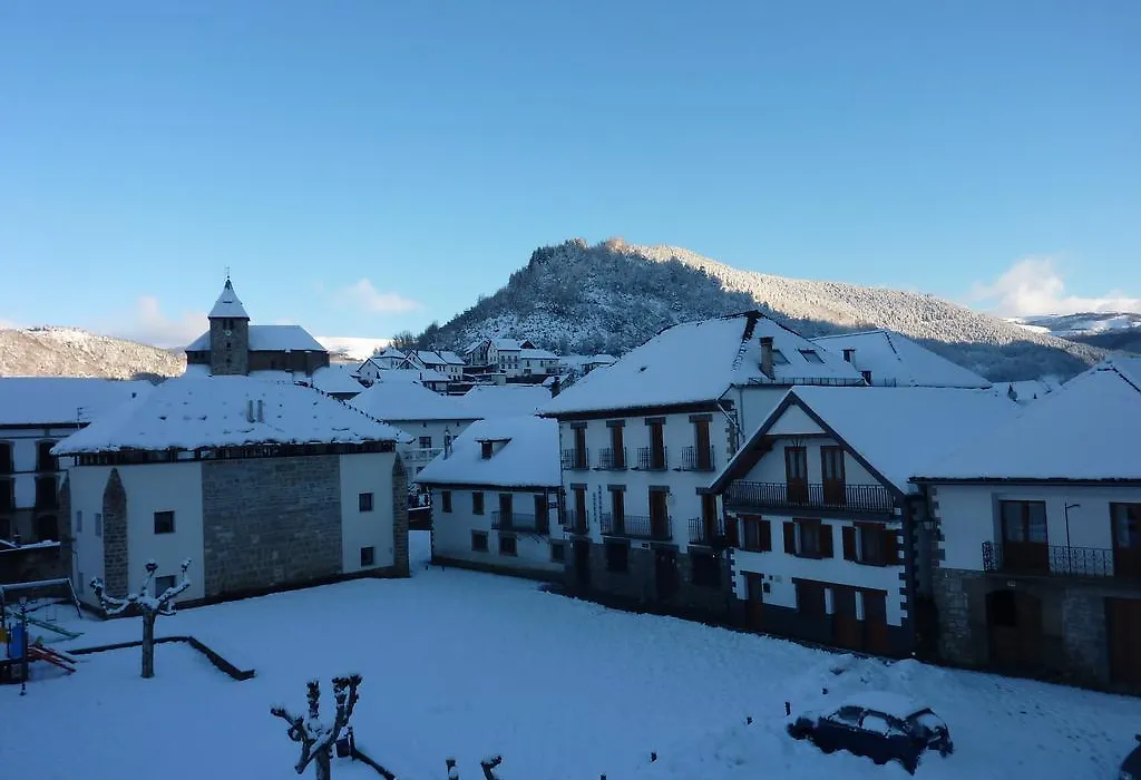 Hotel Rural Auñamendi-1