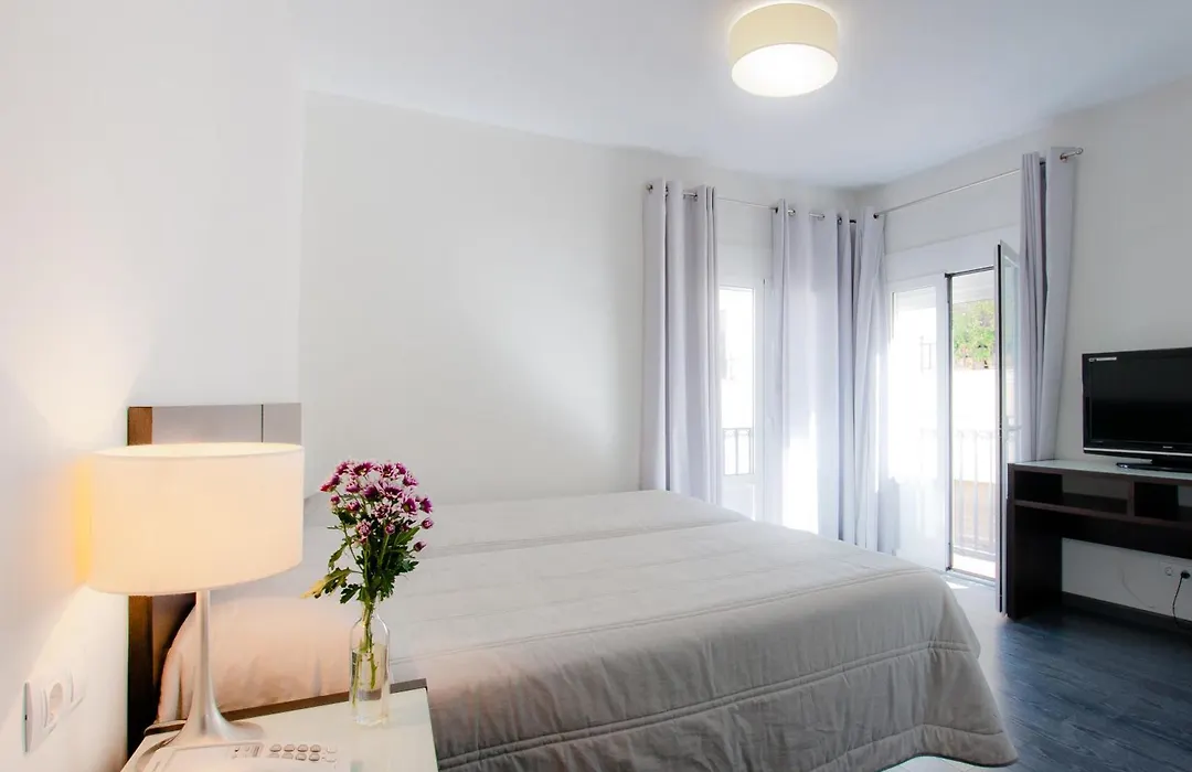 Hotel Madrid De Sevilla By Shs-1