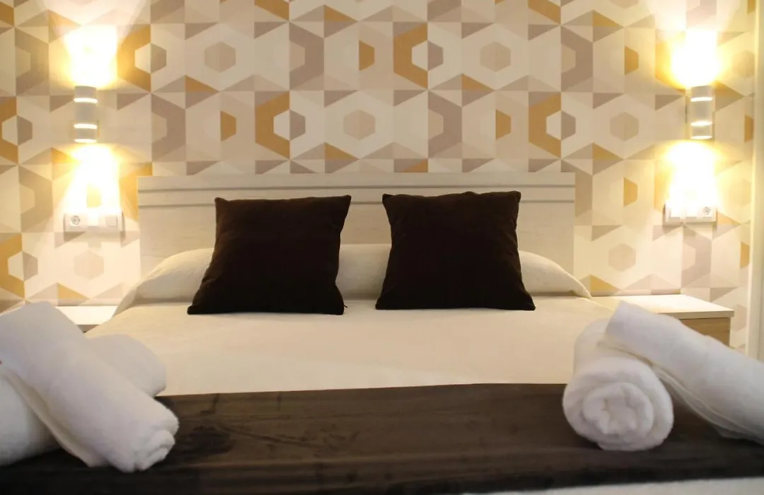 Baixo A Lua Rooming-1