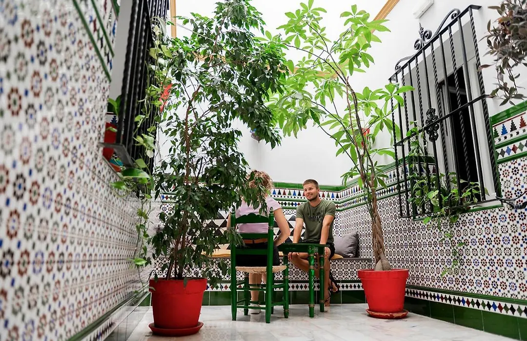 Hostel Triana Backpackers-1