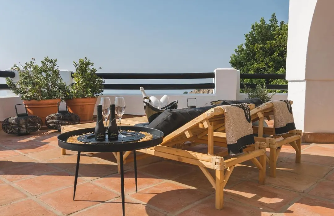 B&B Muse Marbella-1