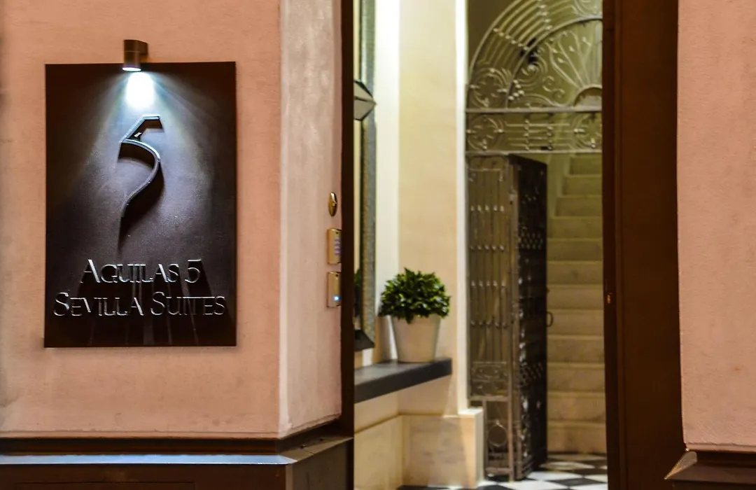 Aguilas5 Sevillasuites-1
