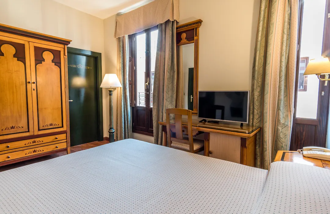 Hotel Plaza Nueva-1