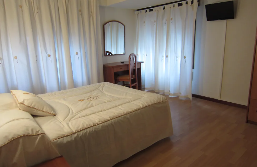Hotel Acebos Azabache Gijon-1