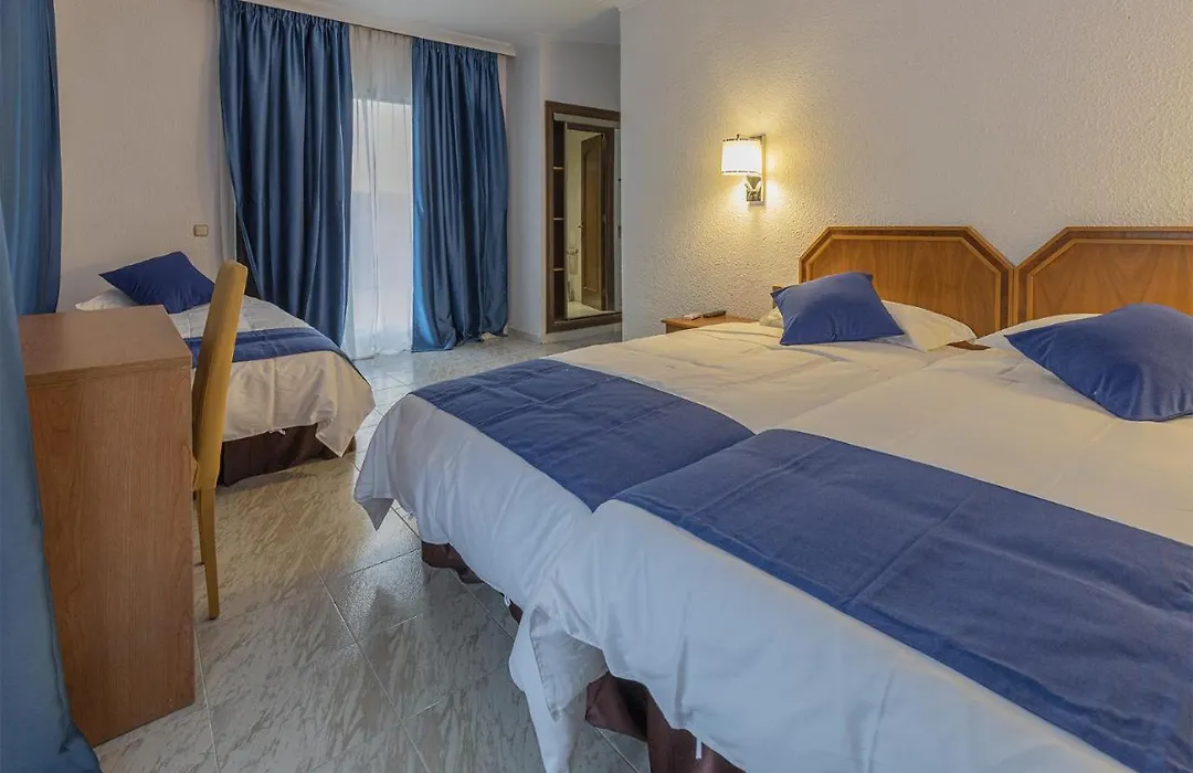 Hotel Vila Calella-1