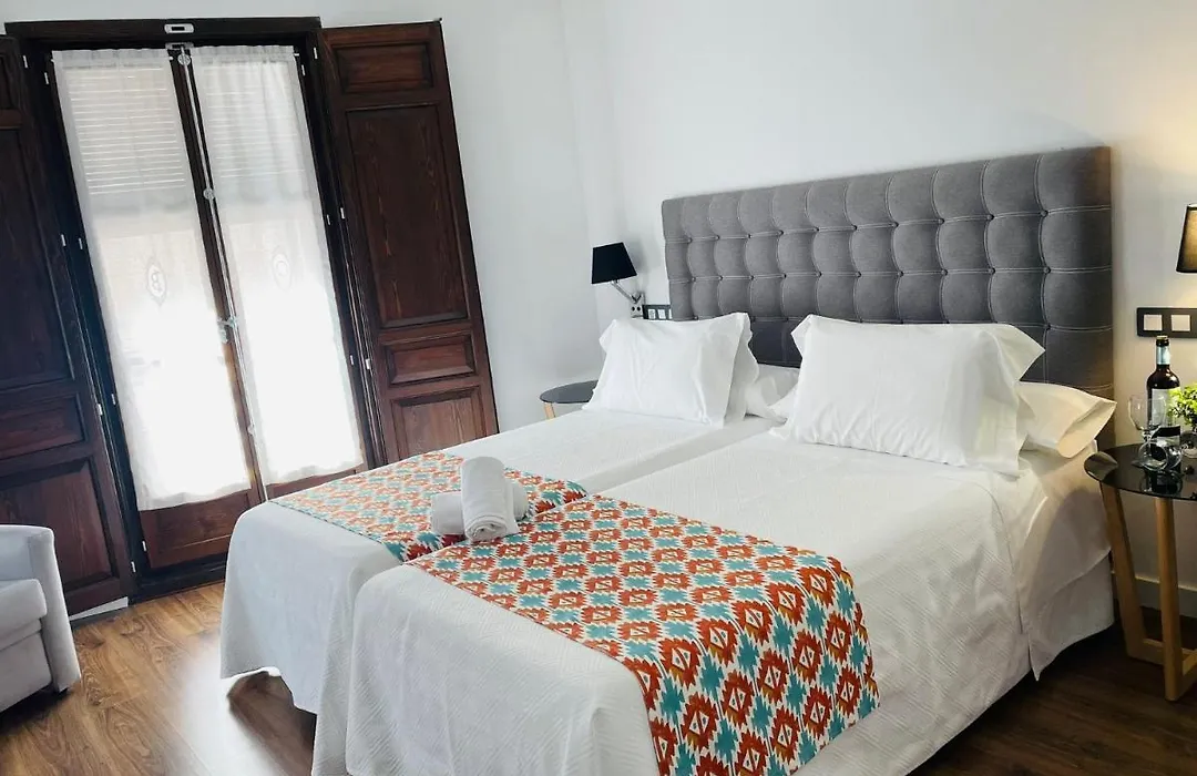 Hotel Qb Almagro Centro-1