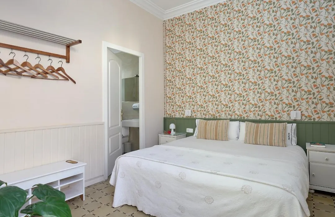 Hostal Poblenou-1