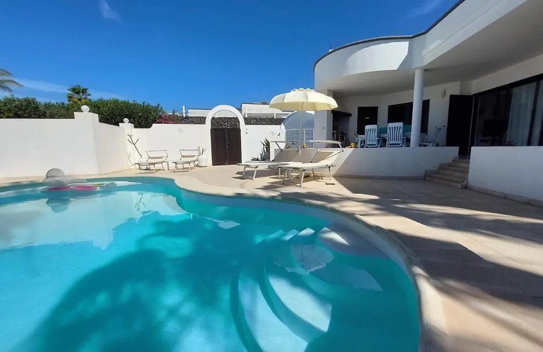 Sol Y Luna Room & Suite Lanzarote Holidays - Heated Pool!-1