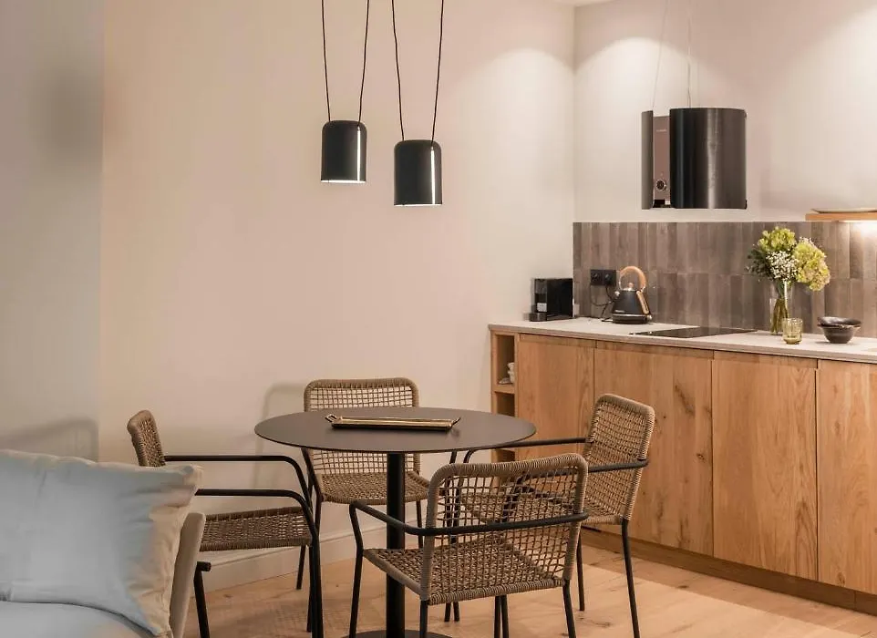 Can Veri Suites-1