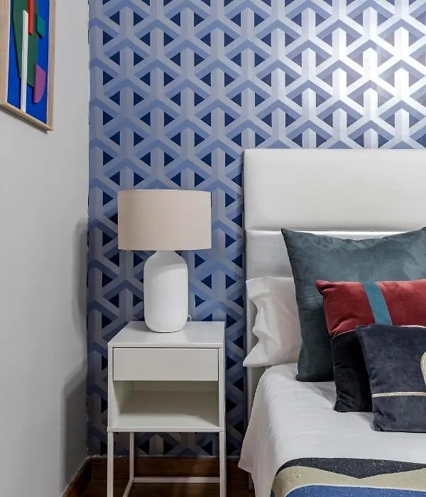 Beautiful Room In Heart Of Madrid-1