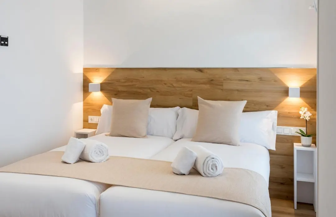 Elegant Rooms Lasarte-1