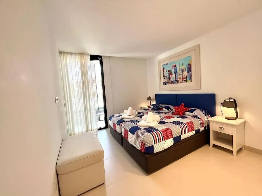Moderna Villa Ginesta 19-1