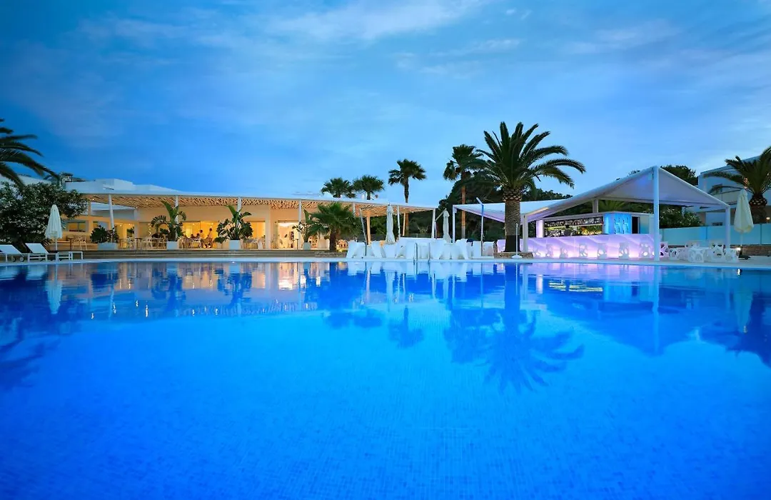 Blanco Hotel Formentera-1
