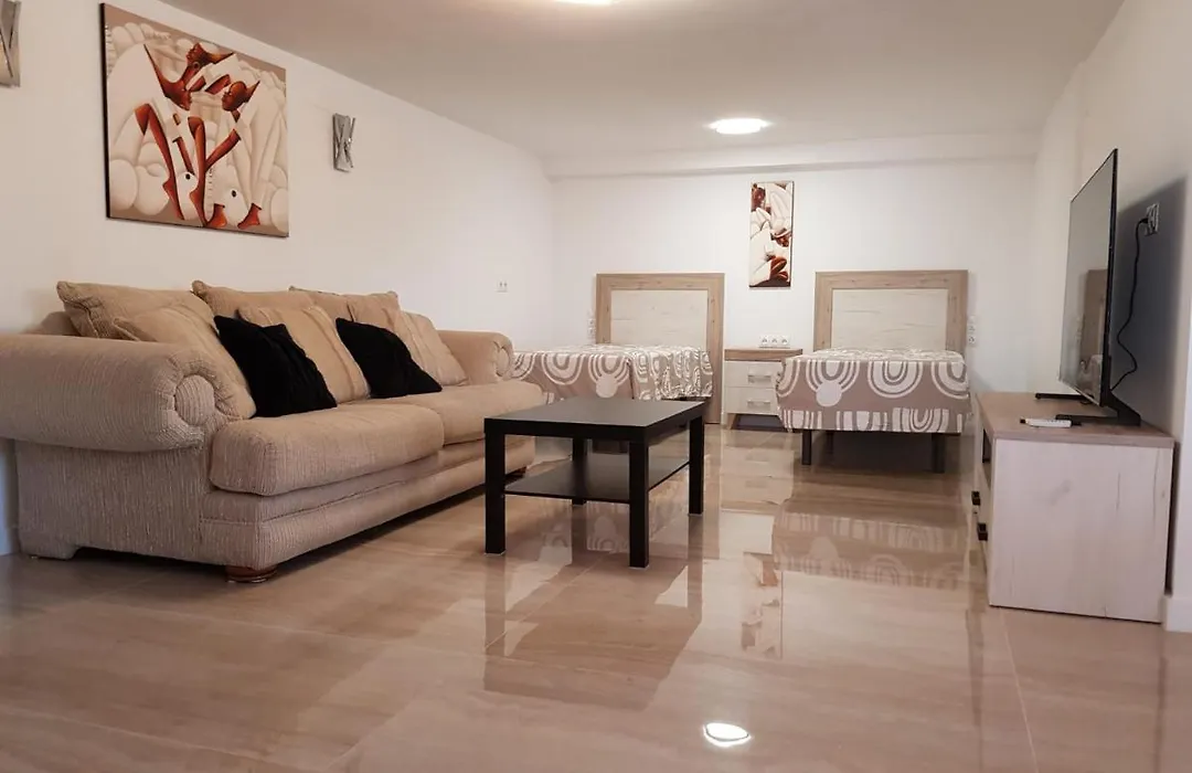 Deluxe Studio Athos 50 Mp Garden Patio Benalmadena Golf & Beach-1