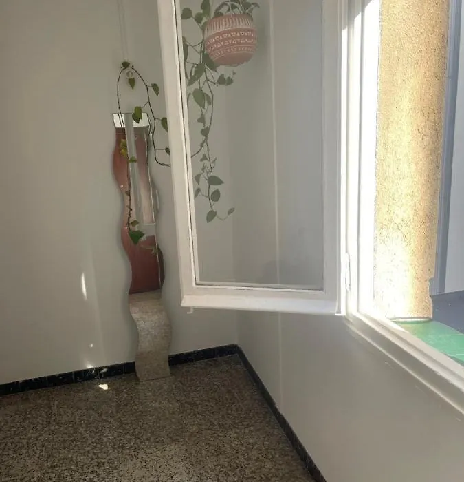Bright Room By The Beach-1