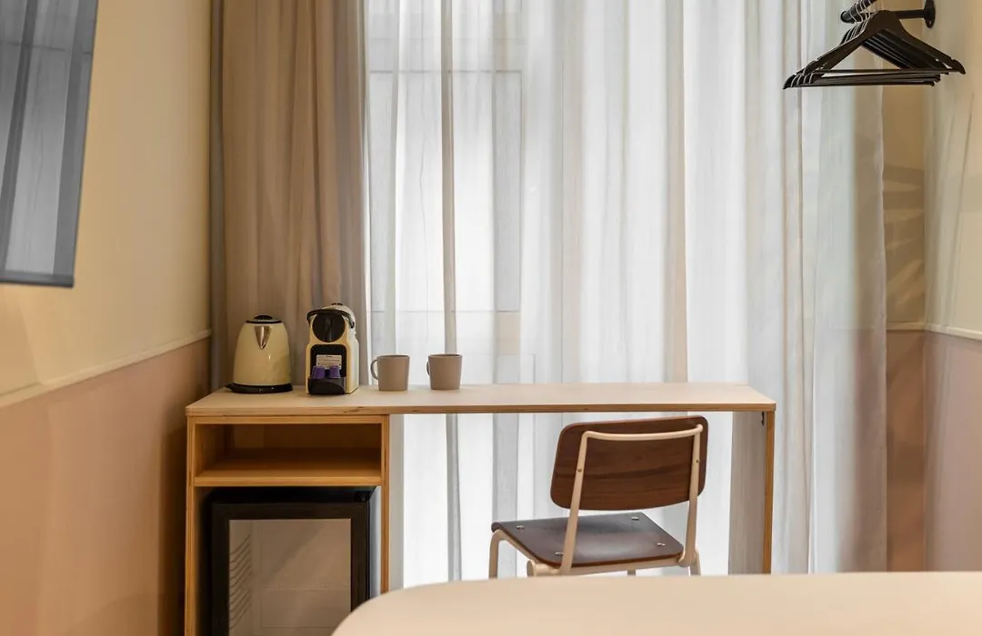 La Florida Suites By Olala Homes-1