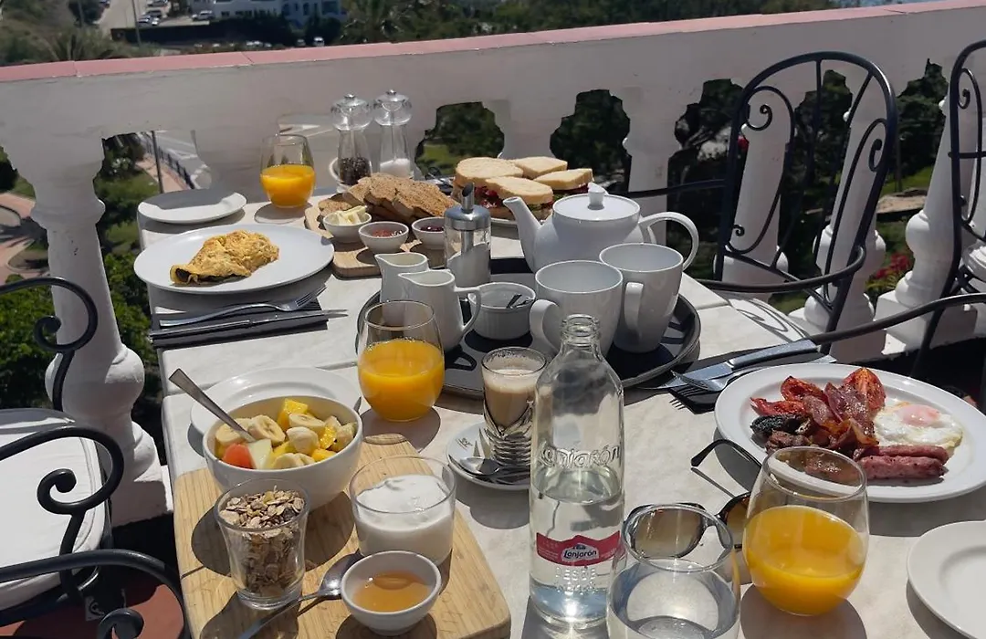 Hostal Avalon-1