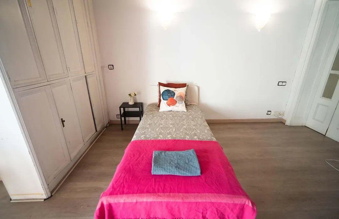 Nice Room By Eixample-1