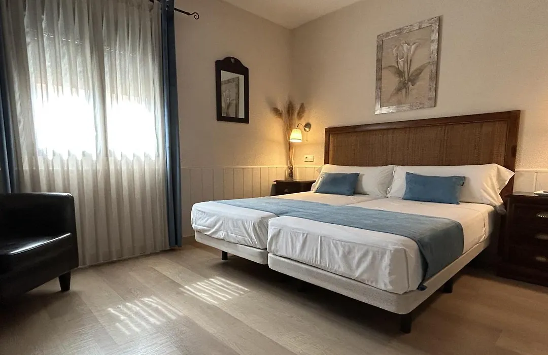 Hostal Rural Moratín-1