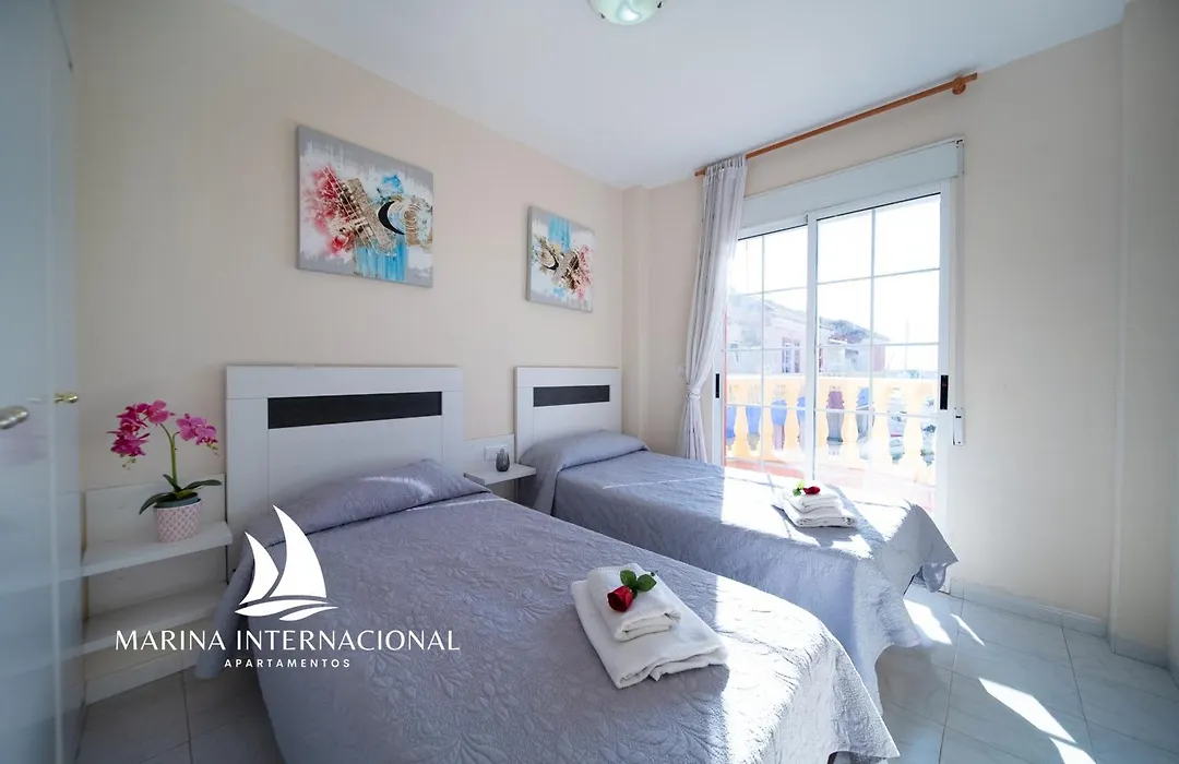 Apartamentos Marina Internacional-1