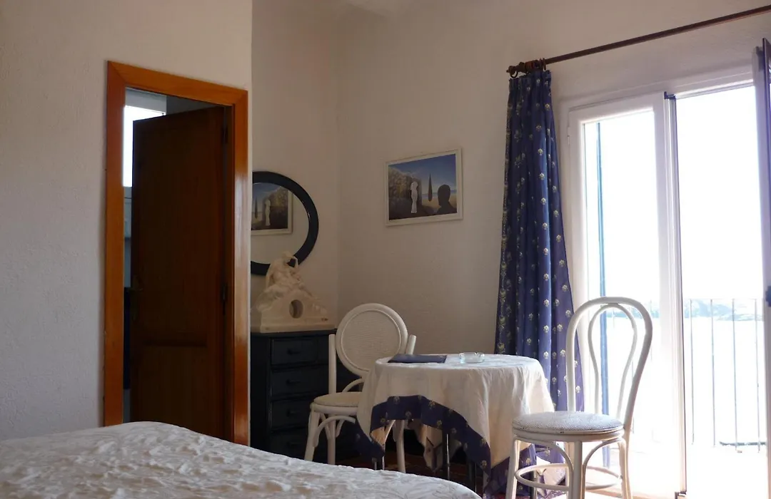 Hotel Port-Lligat-1