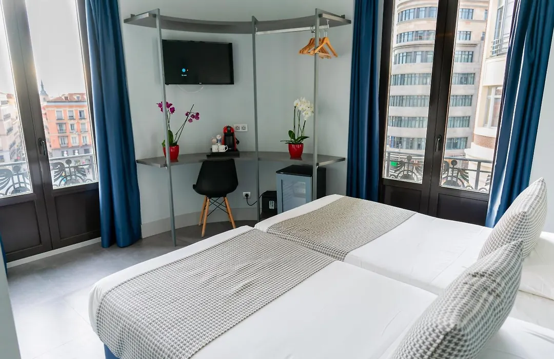 Hostal Carmen-Gran Via-1