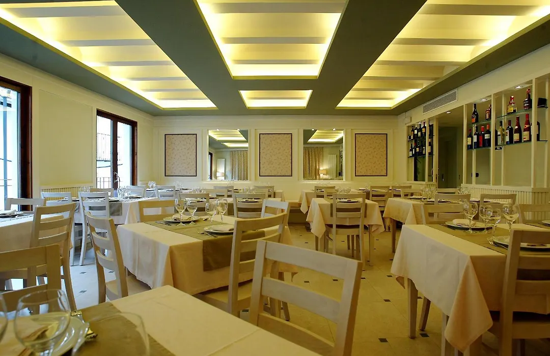 Hotel La Fonda Moreno-1