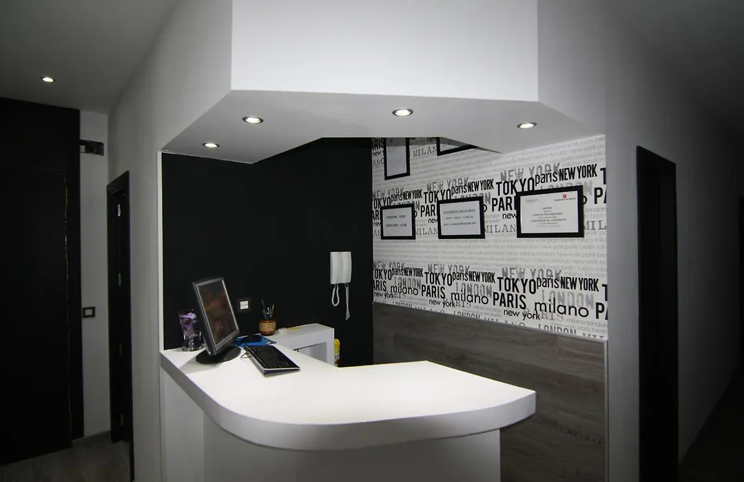 Hostal Mh Fuencarral-1