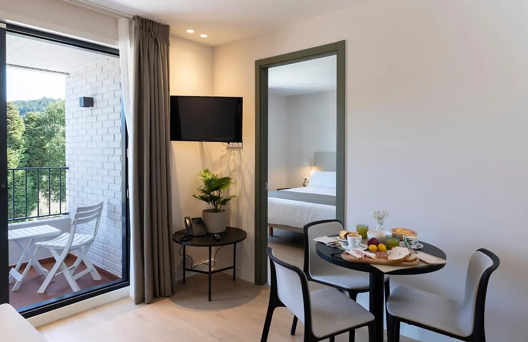 Hotel H4 Cangas 3 Superior-1