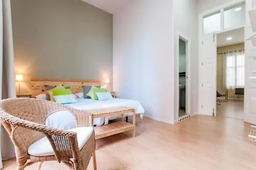 Triana 103 Rooms&Suites-1